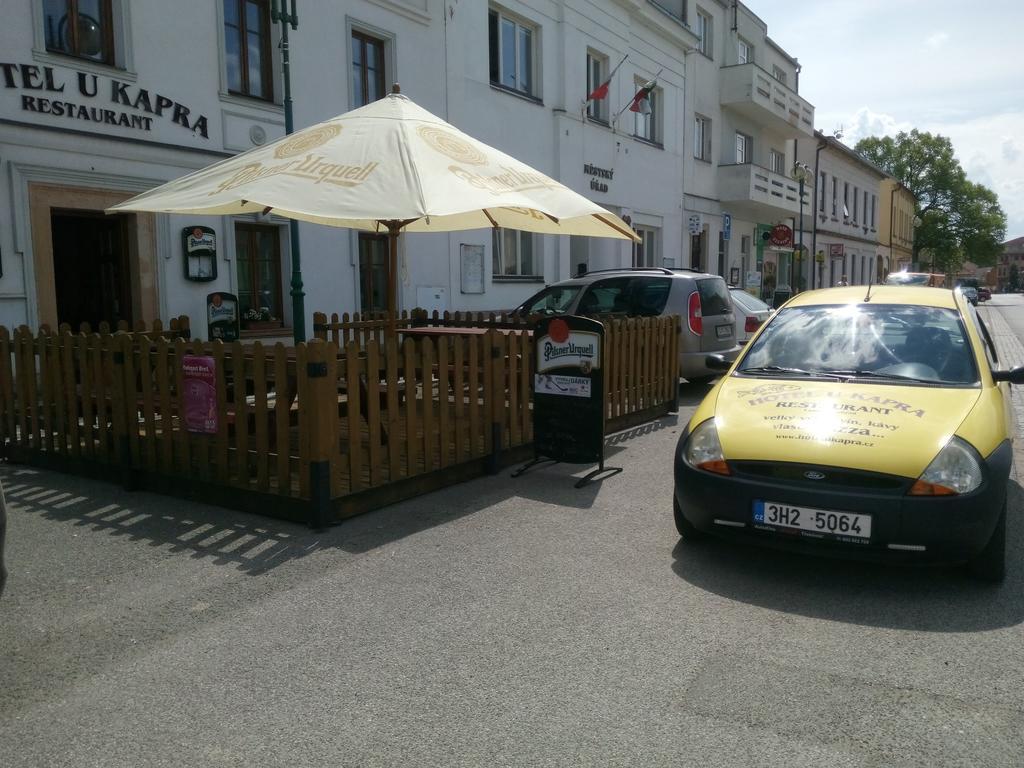 尤卡普拉酒店 Lázně Bělohrad 外观 照片